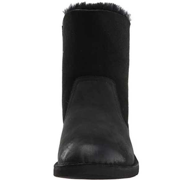 ⚡️ FLASH SALE ⚡️ LIKE NEW Ugg Naiyah Boots - Picture 3 of 9